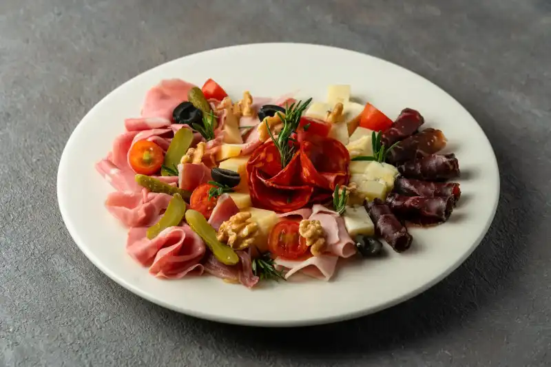 Charcuterie & Cheese Platter