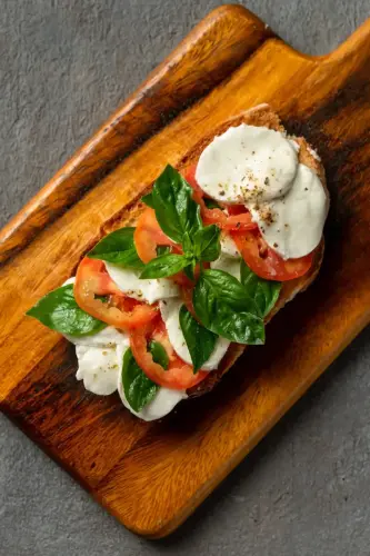 Bruchetta Mozza