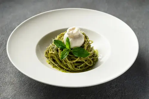 Pasta Pesto Burrata 