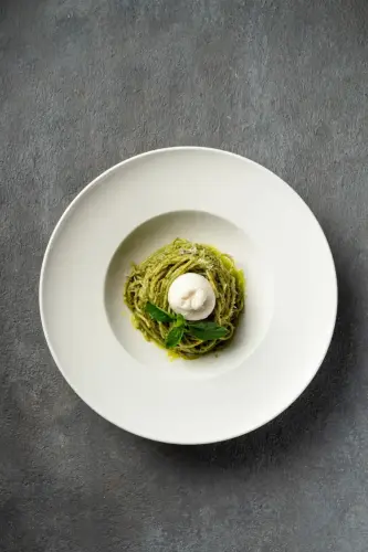 Pasta Pesto Burrata 
